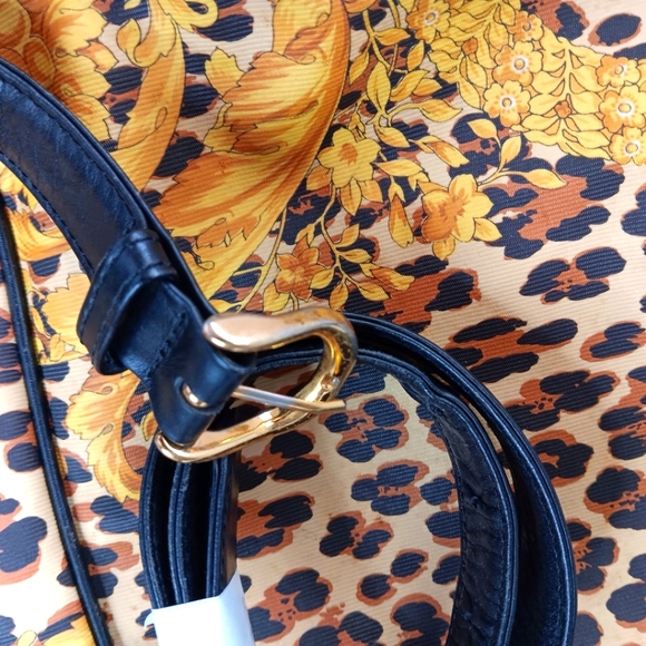 Gianni Versace ✨️LIKE NEW GOLD ERA Vintage Leopard Sunburst Backpack - Picture 13 of 17
